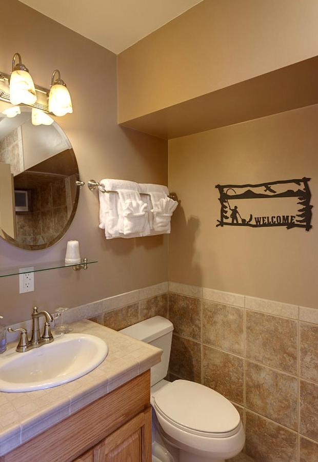 Sea Parrot Inn Seldovia Екстериор снимка
