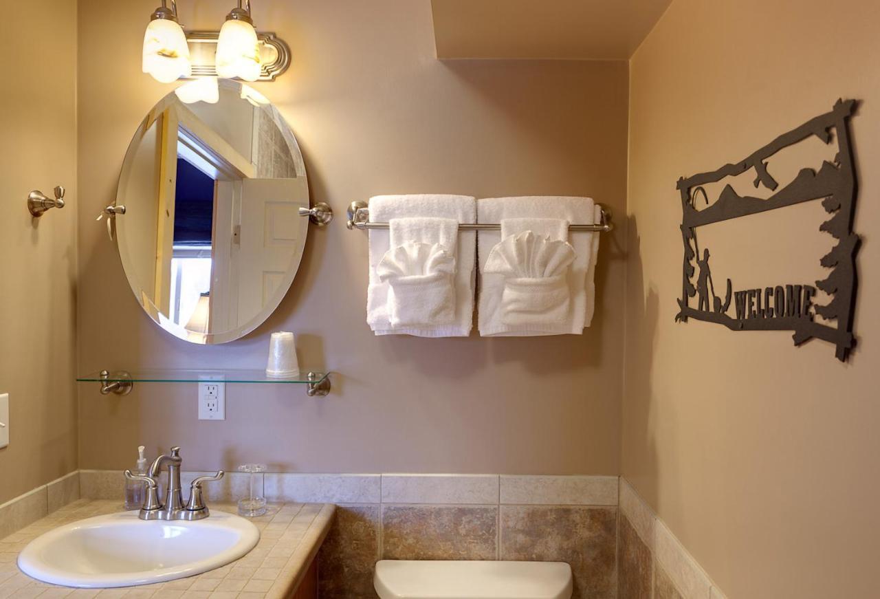 Sea Parrot Inn Seldovia Екстериор снимка